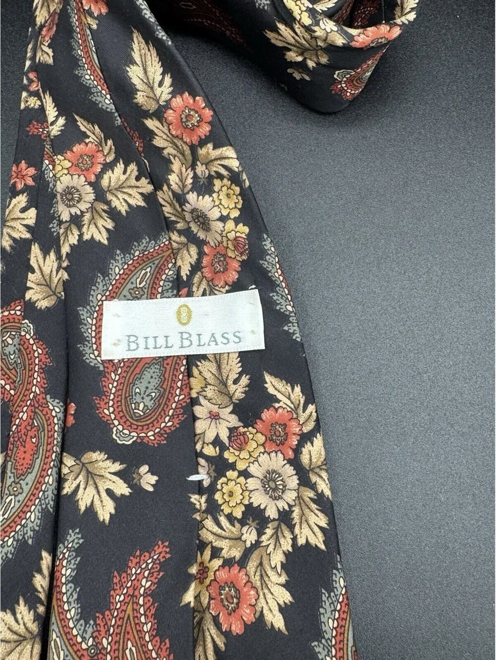 Vintage Bill Blass Silk Tie Black Orange Floral Paisley USA 29.5” x 3.75” Fall